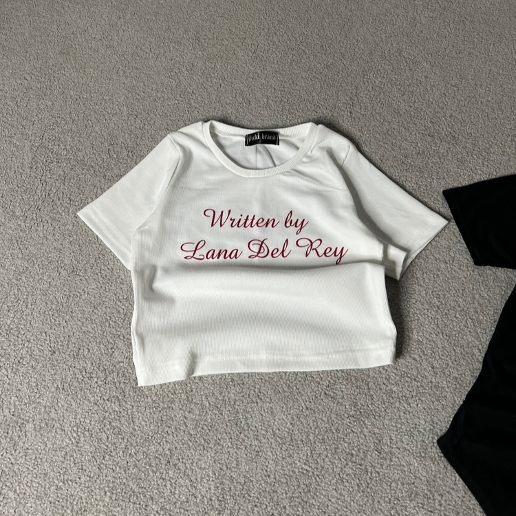 کراپ تیشرت کاستوم - نمای جلو